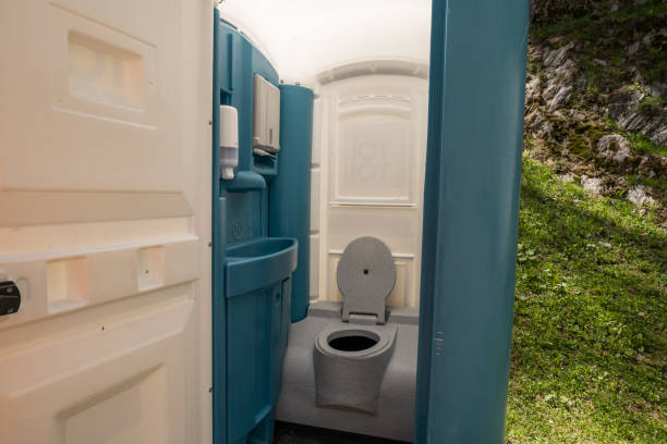 Portable Toilet Options We Offer in Thruston, KY